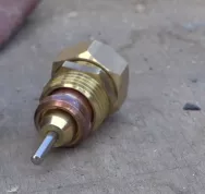 13,2 Chauffage_solaire_version_ardoise_ecrou_fond.png