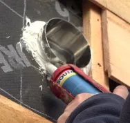 15,3 Chauffage_solaire_version_ardoise_tube_dans_mur_2.png