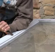 19 Chauffe_eau_solaire_vitre_-_parclose Comment fabriquer un chauffe eau solaire Last Guide.png