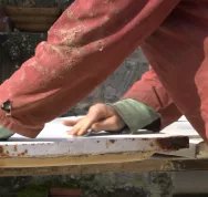 6 Chauffe_eau_solaire_Cadre_-_poncer_portes Comment fabriquer un chauffe eau solaire Last Guide.png