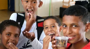 Comment élever des vers de farine Low Tech Lab.jpeg (119.27 Ko) 