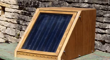 Comment construire un séchoir solaire Cheminsdefaire.jpeg (836.03 Ko) 