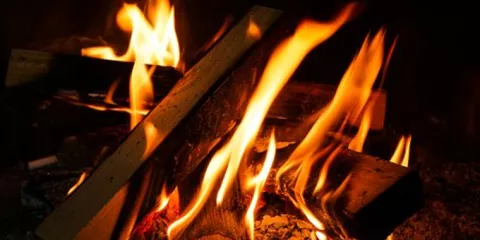 Comment le poêle à combustion lente peut être une solution de chauffage efficace Solutionera.jpg (302.84 Ko) 