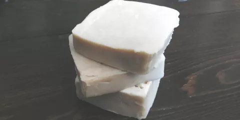 Comment trouver des alternatives aux cosmétiques toxiques Solutionera.png (553.31 Ko)