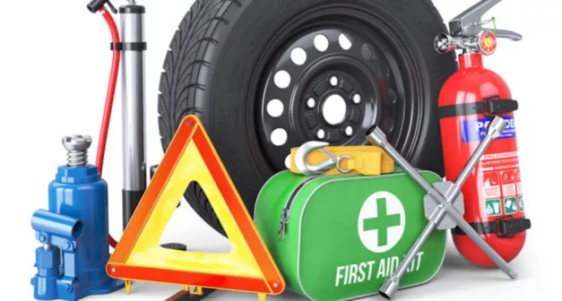 Quoi mettre dans son kit d'urgence de véhicule? Last Guide