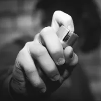 Quels types d'armes choisir pour se défendre? Last Guide